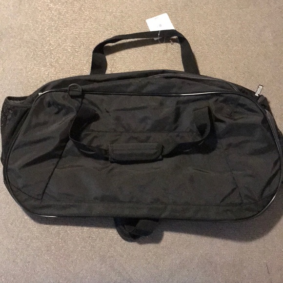 Puma Mercedes 🚘 duffel bag NWT - Picture 2 of 4